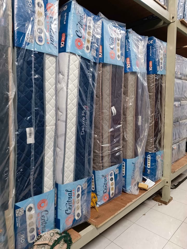 SPRINGBED CENTRAL DELUXE PLUS POCKET TEBAL 31CM