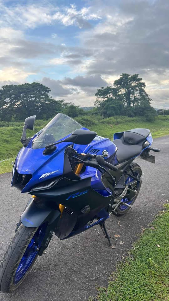 Yamaha r15 v4 tahun 2022