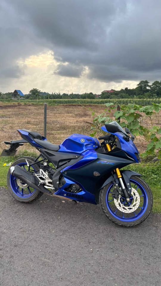 Yamaha r15 v4 tahun 2022