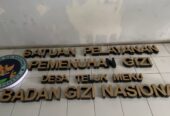 Huruf timbul akrilik non lampu