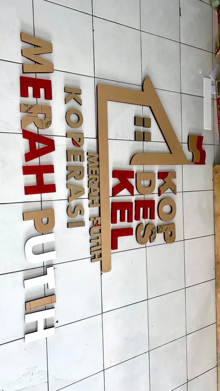 Huruf timbul KOPDESK non lampu