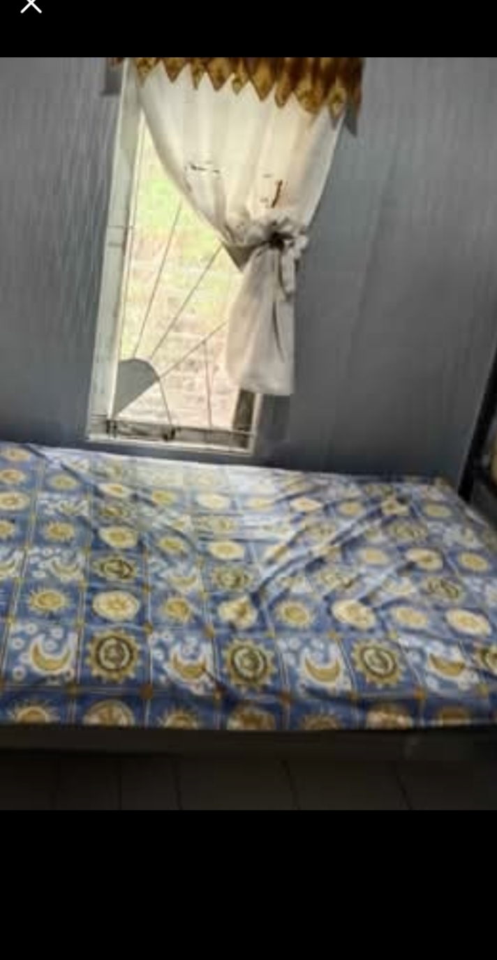 Disewakan rumah 3 KT, 2 KM, isian wifi, kulkas, AC, PAM PDAM, Dispenser, meja makan, peralatan dapur + kompor, peralatan makan, meja makan, tempat tidur, dekat uty ringroad utara, dekat kemana mana.