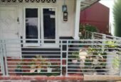 Disewakan rumah 3 KT, 2 KM, isian wifi, kulkas, AC, PAM PDAM, Dispenser, meja makan, peralatan dapur + kompor, peralatan makan, meja makan, tempat tidur, dekat uty ringroad utara, dekat kemana mana.