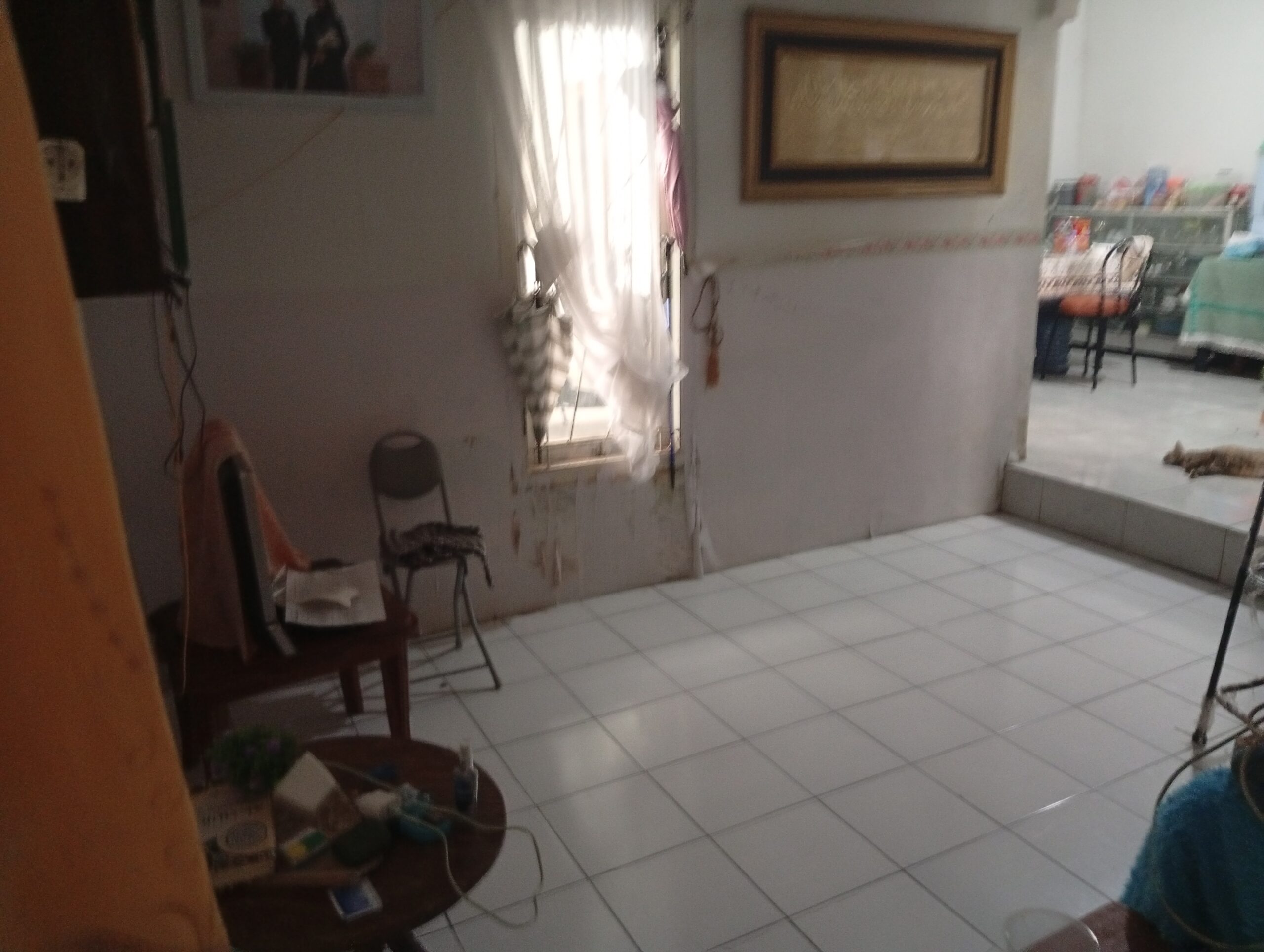 Disewakan rumah 3 KT, 2 KM, isian wifi, kulkas, AC, PAM PDAM, Dispenser, meja makan, peralatan dapur + kompor, peralatan makan, meja makan, tempat tidur, dekat uty ringroad utara, dekat kemana mana.