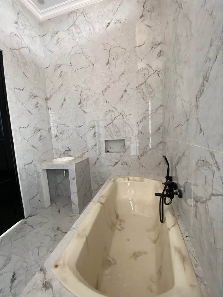 DIJUAL RUMAH MEWAH MODERN 2 LANTAI