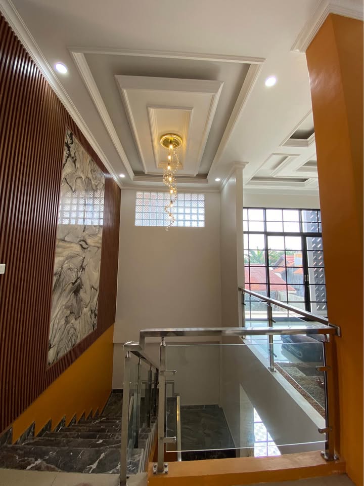 DIJUAL RUMAH MEWAH MODERN 2 LANTAI