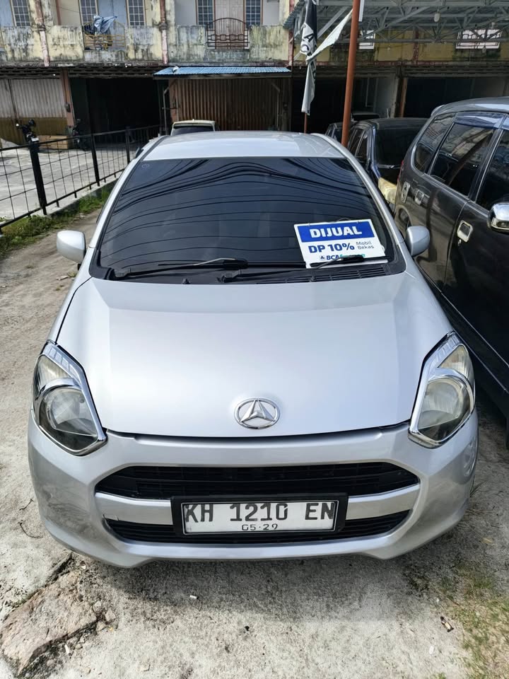 2014 DAIHATSU AYLA MOBIL BEKAS MURAH unit istimewa siap jalan