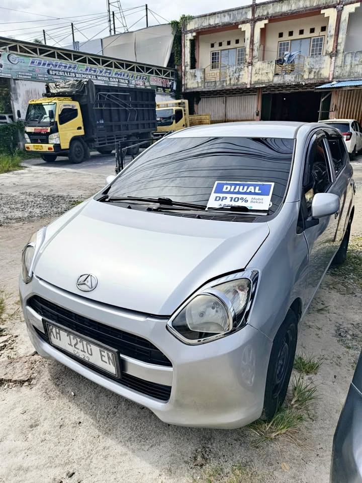 2014 DAIHATSU AYLA MOBIL BEKAS MURAH unit istimewa siap jalan