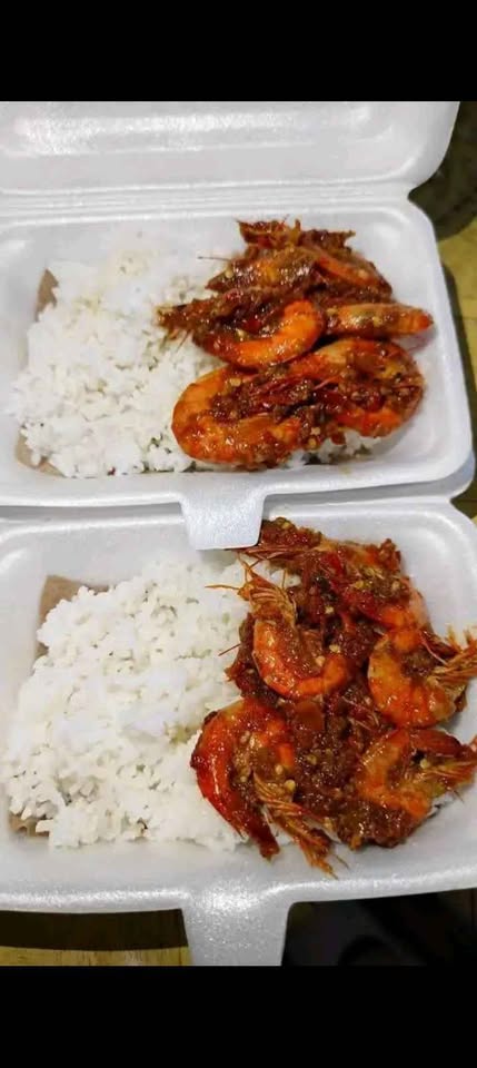 Nasi ikan bumbu dan lainnya