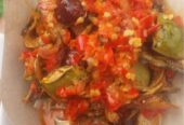 Menyediakan makanan dan bisa pesan/masak/antar
