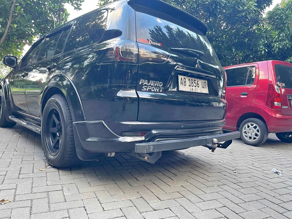 Tahun 2013 Mitsubishi pajero