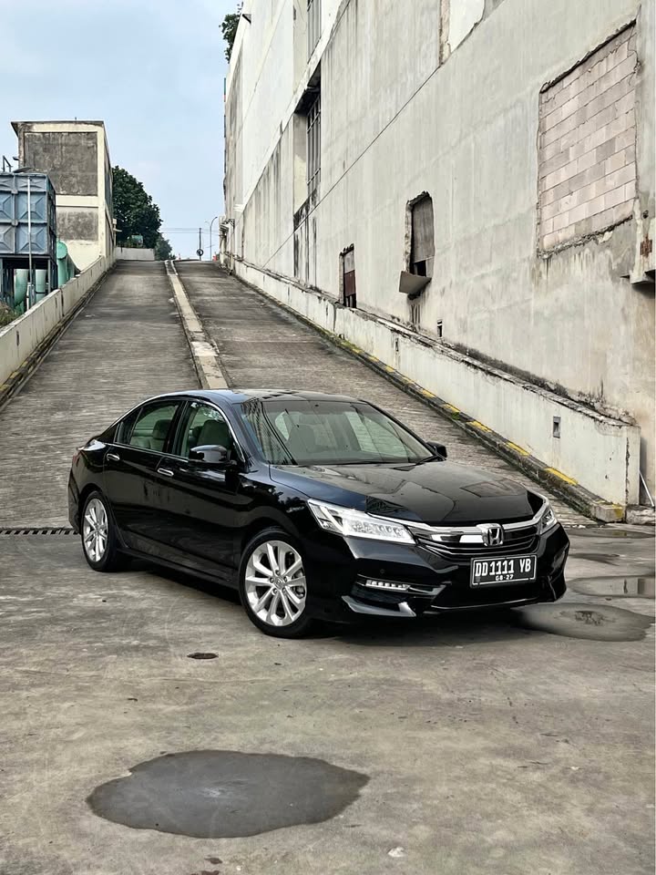 2016 Honda accord low km 8rb