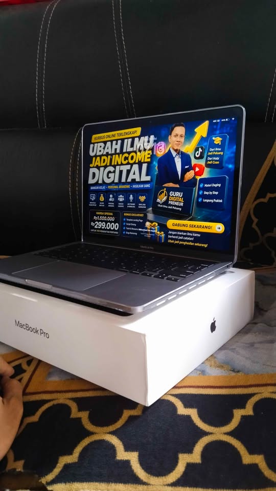 MacBook Pro M1 Like New 98% Mulus Fullset Jarang Dipakai