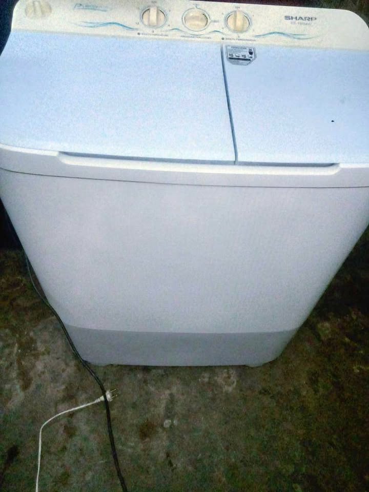 MESIN CUCI SHAP 10KG PUTARAN KENCANG
