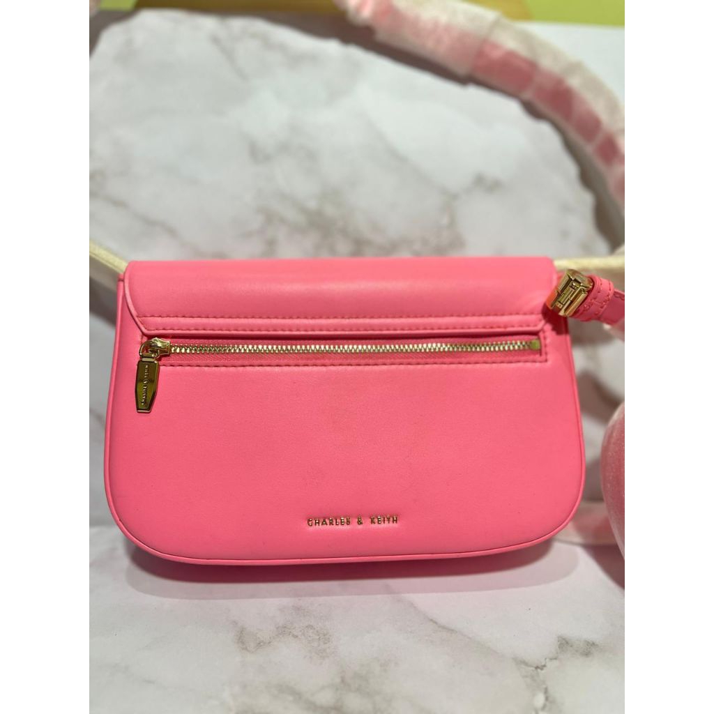 Tas Charles & Keith