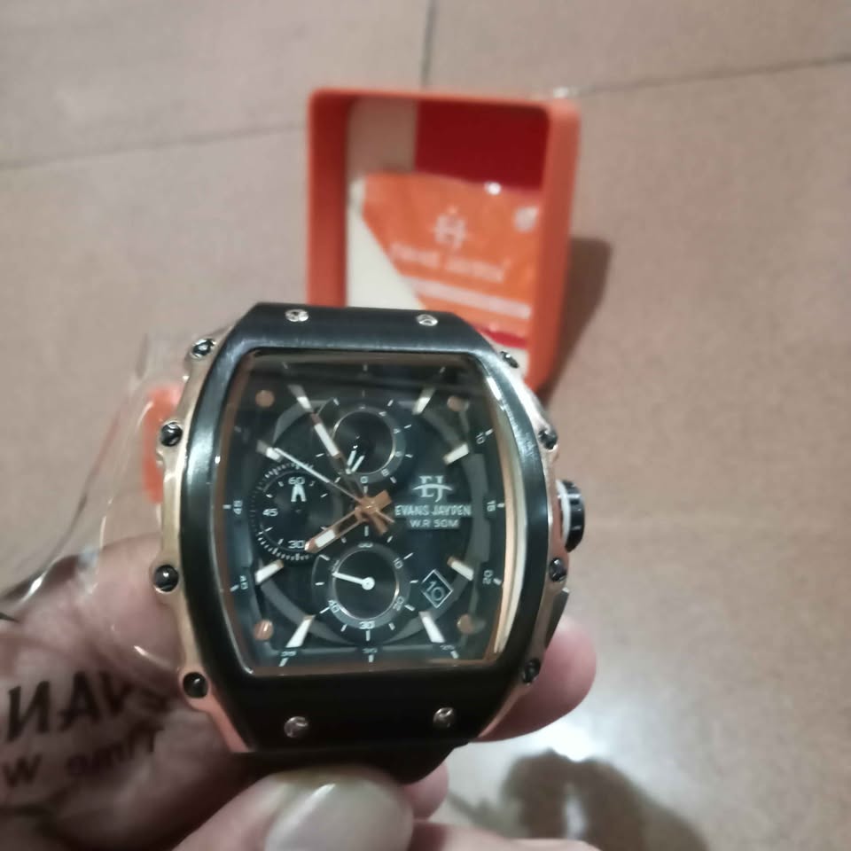 Jam tangan sporty original chronograph
