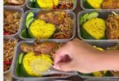 Di Jual Nasi kuning ayam bumbu