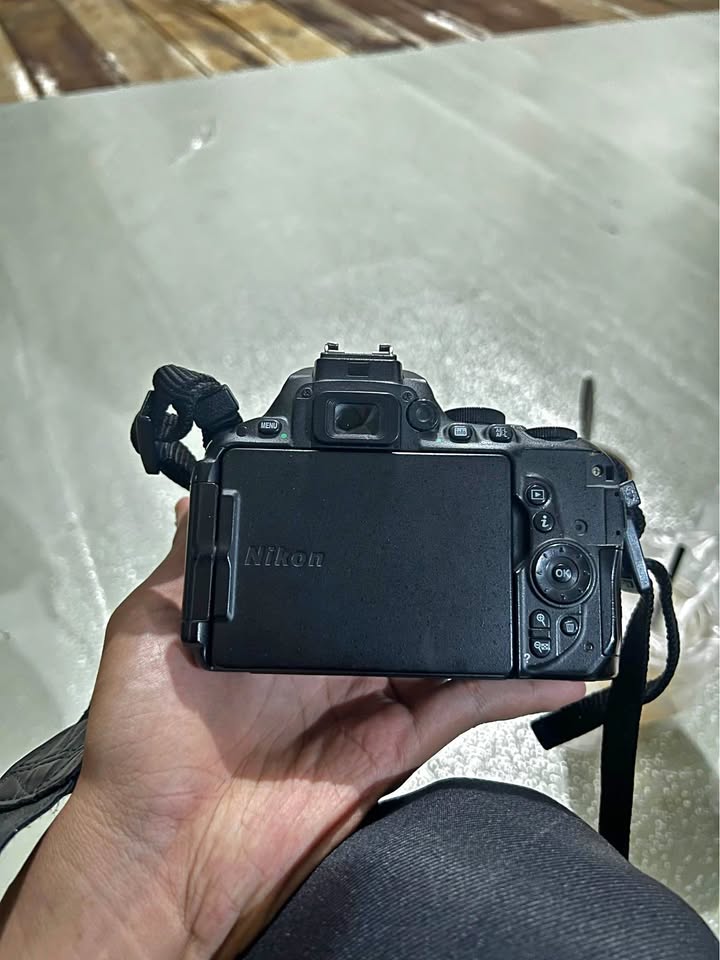 Di jual Kamera nikon d5500