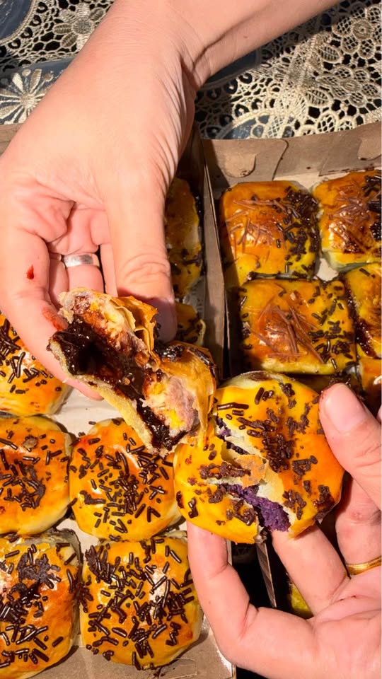Makanan (bolen) gratis ongkir