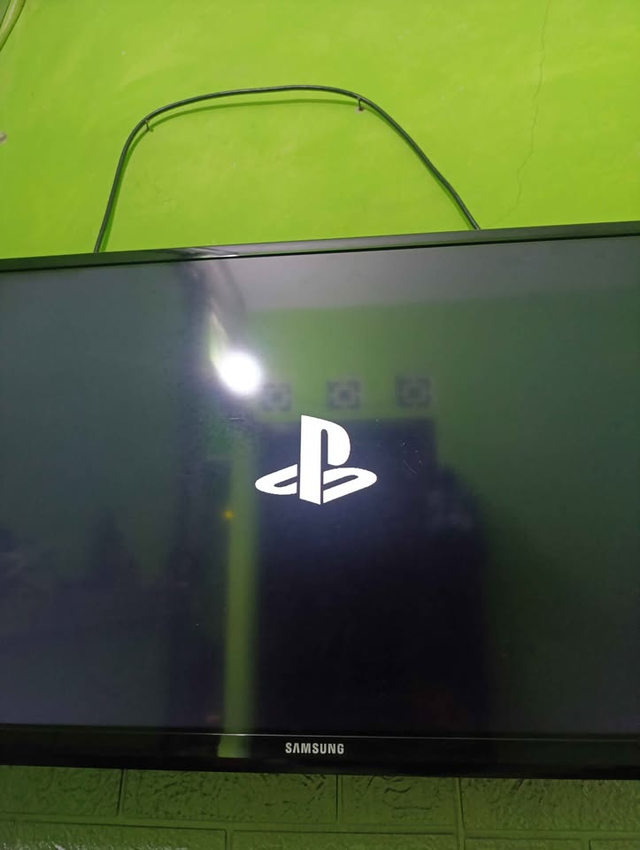 Jual santai PS 4 slim 500gb versi cuh 22