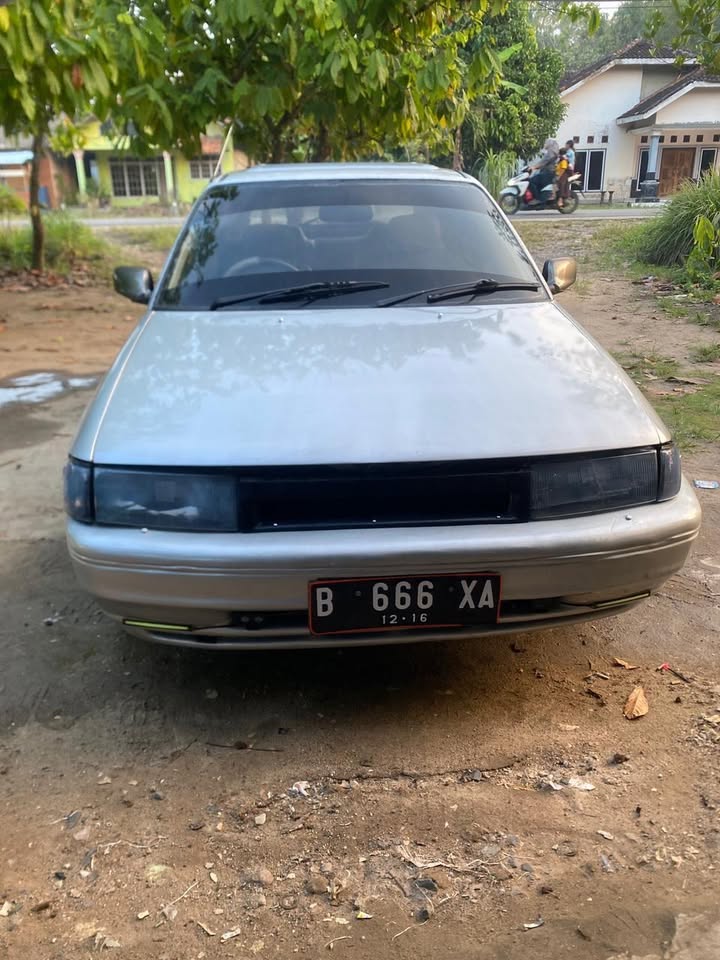 Bismilah..jual sedan Ford leser ghia..taun 1990