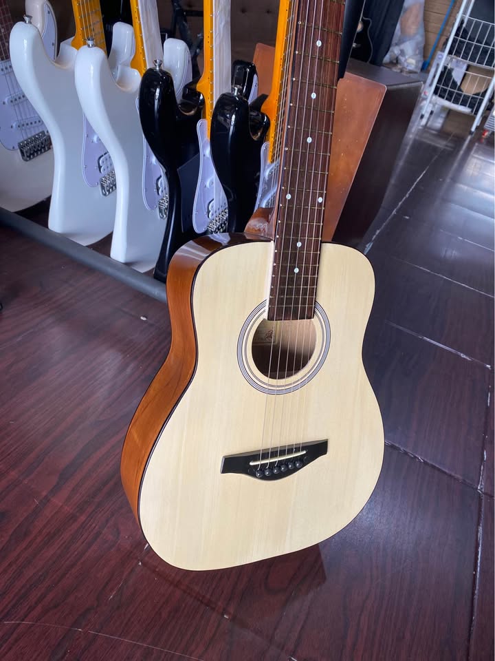 Gitar Custom Cort 3/4 Semi