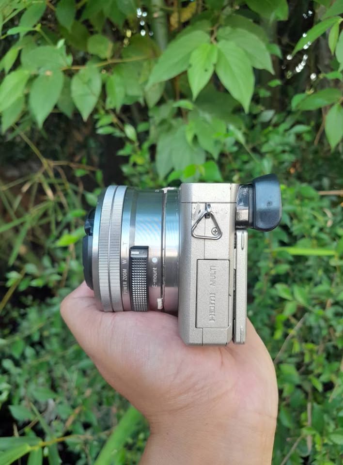 Kamera Sony a6000 lensa kit