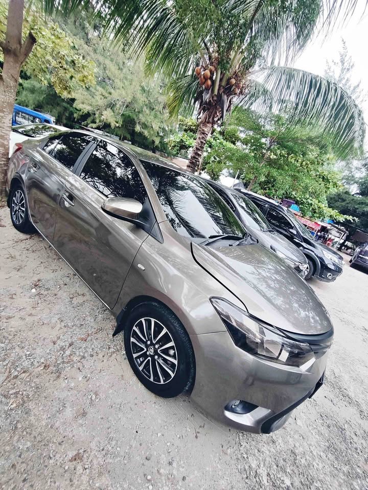 Vios limo 2013,mobil mulus rapi n bersih