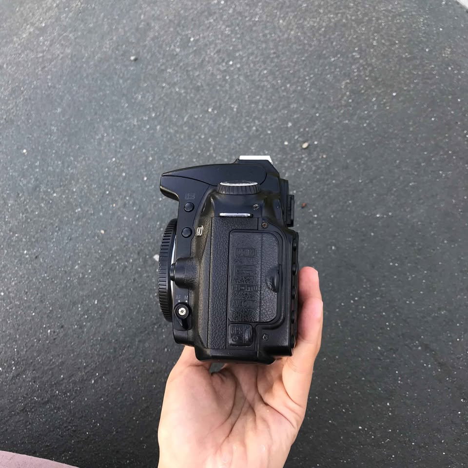 Di Jual NIKON D90 BODY ONLY