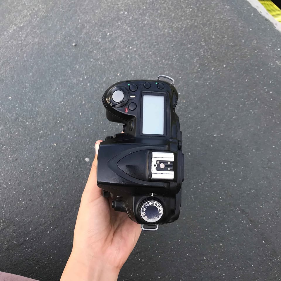 Di Jual NIKON D90 BODY ONLY