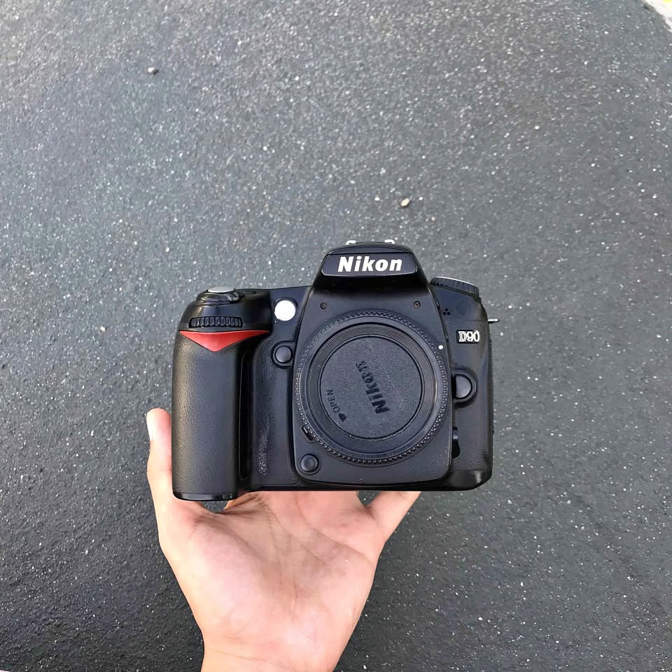 Di Jual NIKON D90 BODY ONLY