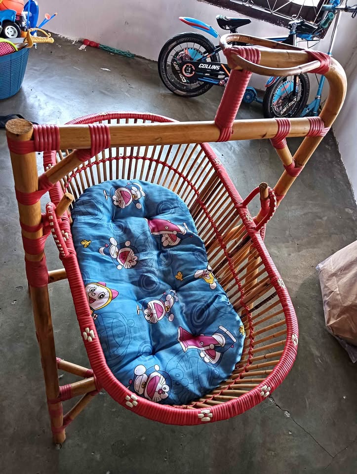 Ayunan bayi, ayunan rotan, mainan anak sepeda anak mobil mainan besar