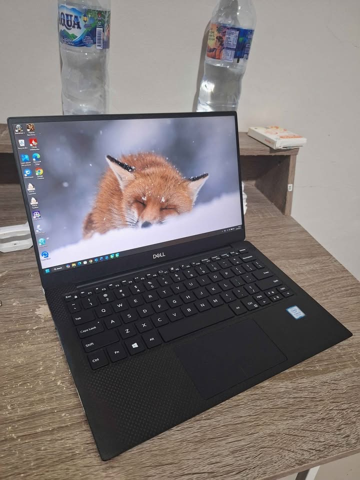 Dell XPS 13 9380 black carbon like new