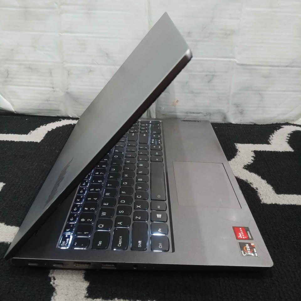 Laptop Lenovo Thinkbook 15 G2 Ryzen 5-4500U Ram:8GB SSD:512GB