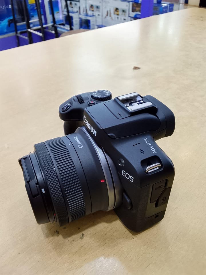 Kamera Canon eos R100 kit 18-45mm seken