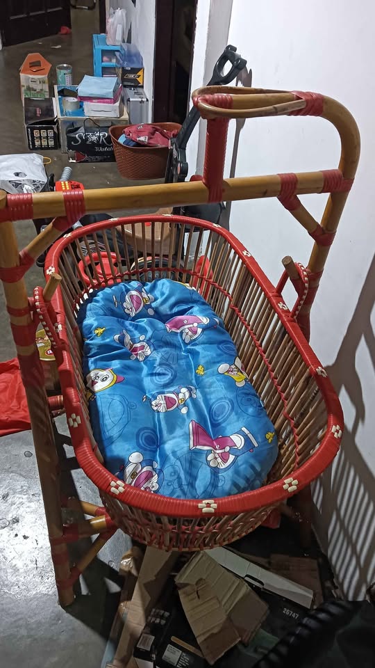 Ayunan bayi, ayunan rotan, mainan anak sepeda anak mobil mainan besar