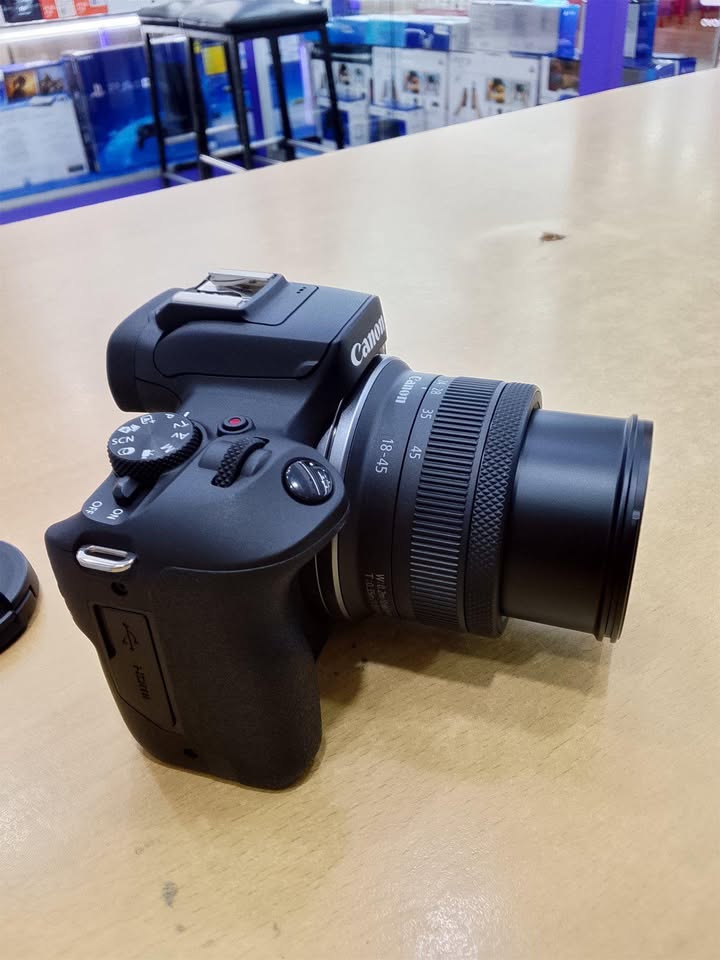 Kamera Canon eos R100 kit 18-45mm seken