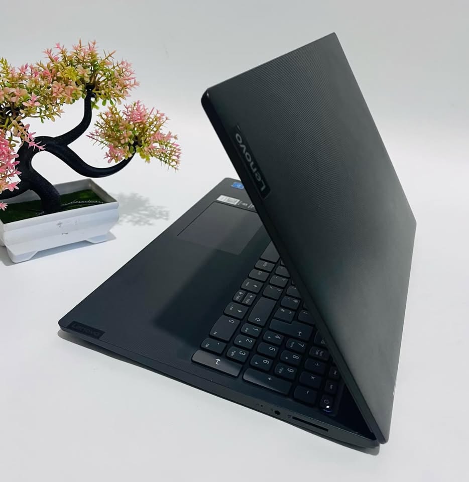 Laptop Lenovo Ideapad S145 Intel Celeron N4000 @1.10GHz (2CPUs)