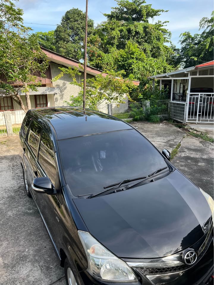 TOYOTA AVANZA VELOZ 1.5 HITAM TAHUN 2014 🚗