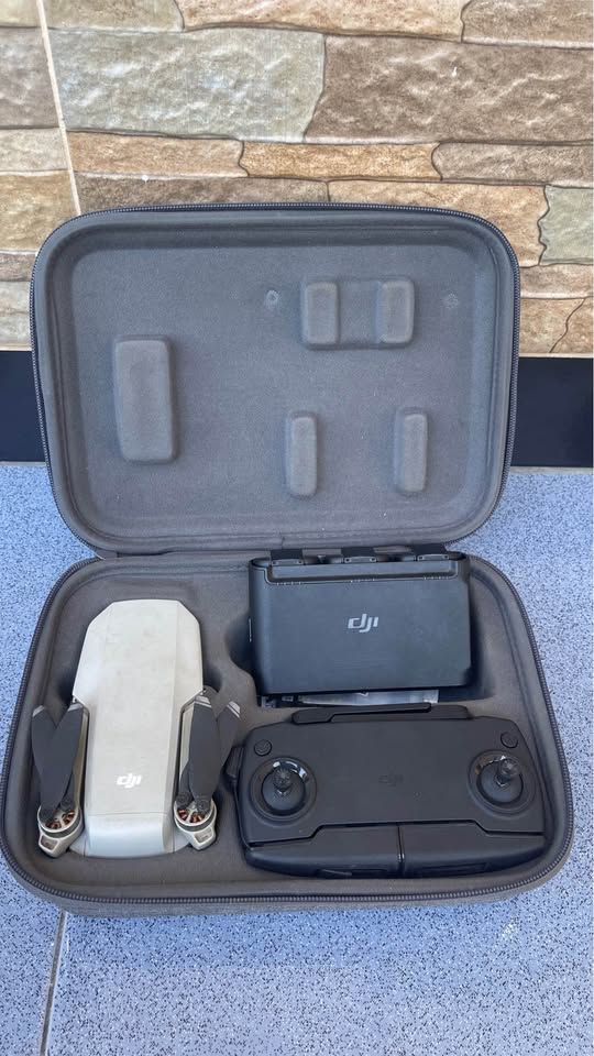 Jual kamera panggul Sony 2500 + Drone Mavic Mini , 3 Batrei