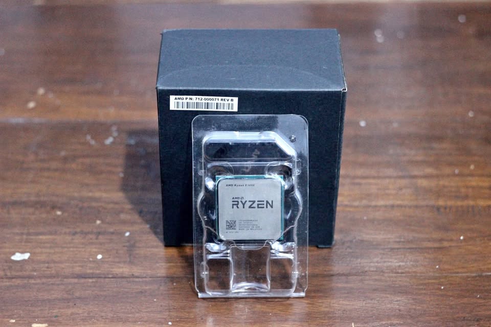 AMD Ryzen 5 1400 Up To 3.4Ghz With AMD Wraith Stealth 65W Cooler