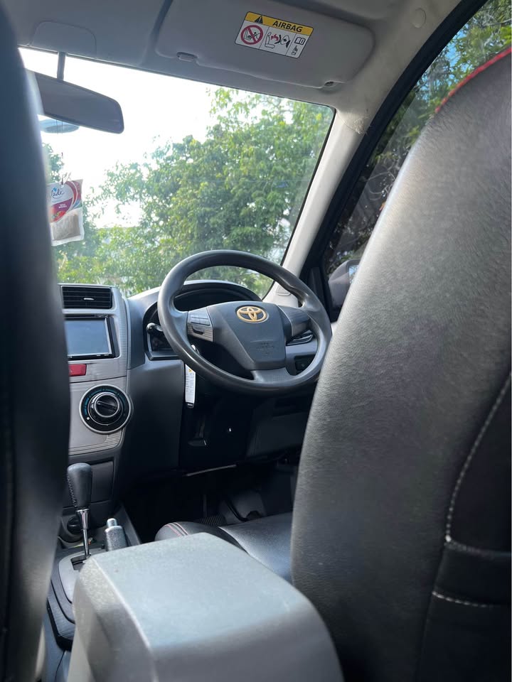 TOYOTA AVANZA VELOZ 1.5 HITAM TAHUN 2014 🚗