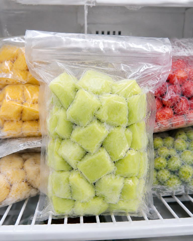 FROZEN BUAH KUPAS SEGAR & PRAKTIS