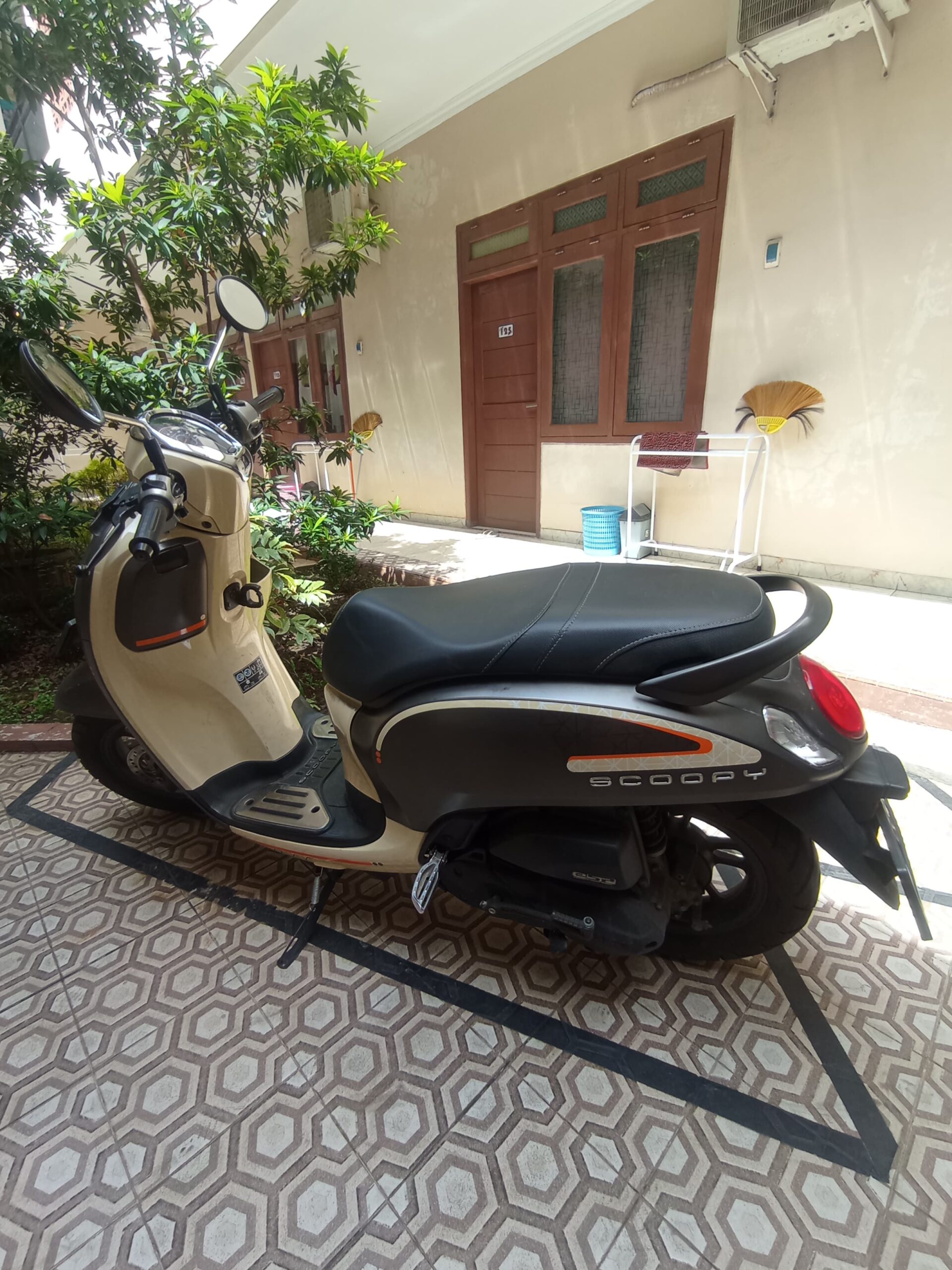 Jual Motor Scoopy Fashion Brown 2023