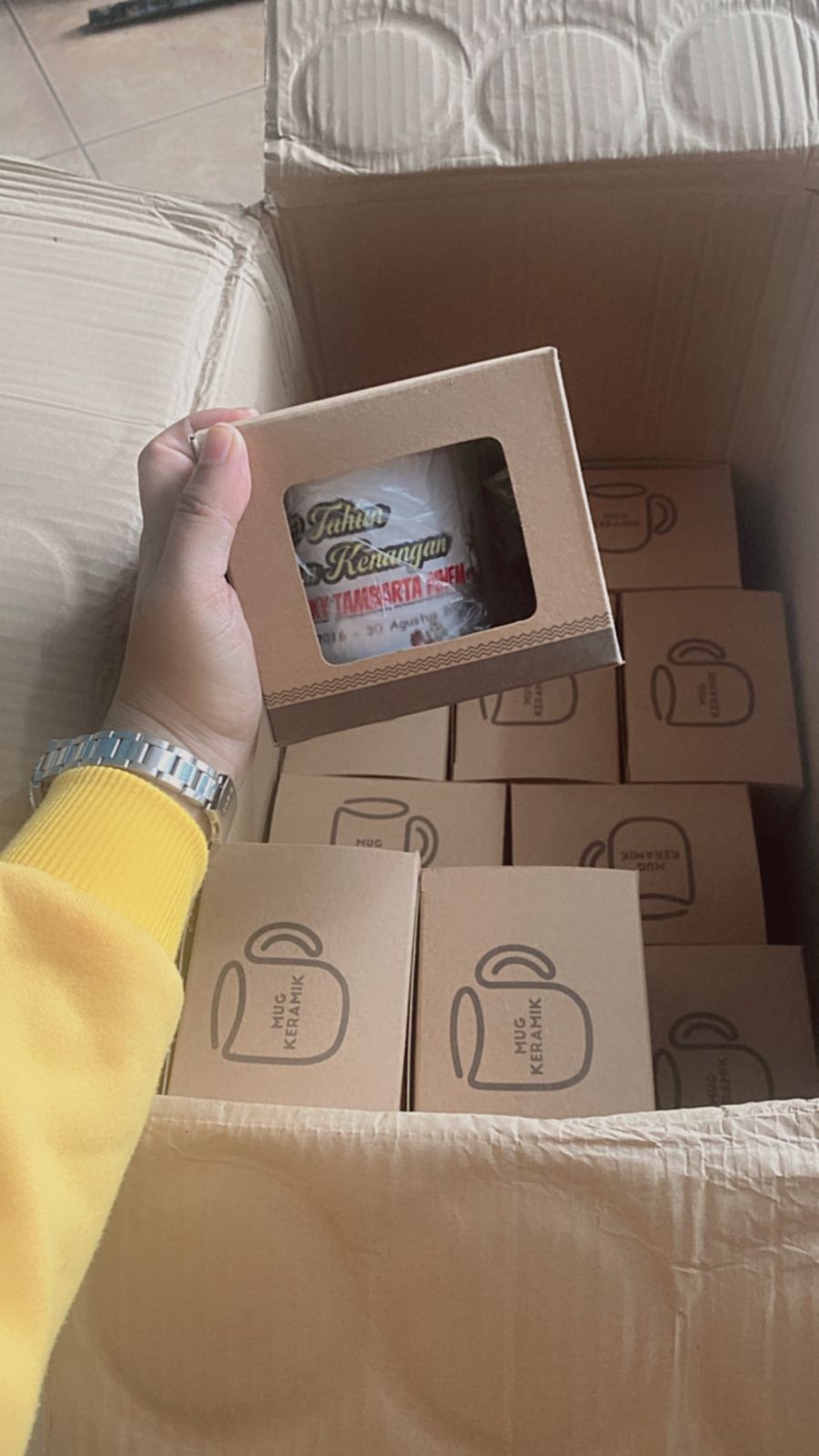 JUAL MUG KERAMIK CUSTOM MURAH