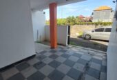 Sewa Rumah Nyaman Tenang 2 Lantai 2 Kamar Tukad Badung Renon