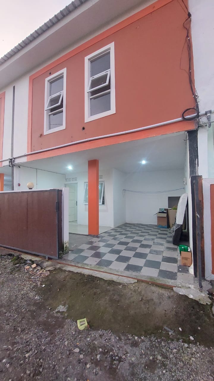 Sewa Rumah Nyaman Tenang 2 Lantai 3 Kamar Tukad Badung Renon