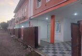 Sewa Rumah Nyaman Tenang 2 Lantai 3 Kamar Tukad Badung Renon