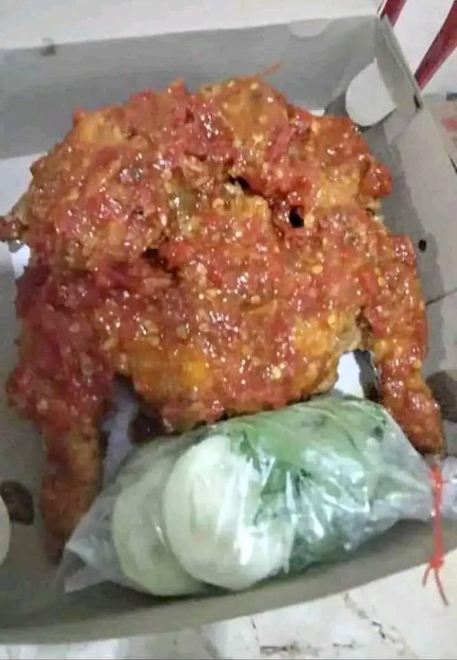 Ayam Utuh Ungkep Geprek Krispi Enaakk murcee