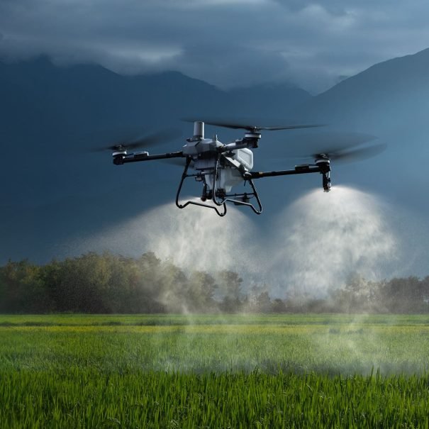 DJI T100 Agras Drone Sprayer Pertanian Modern